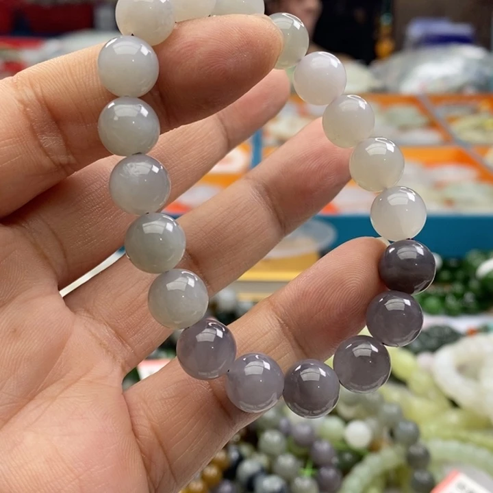 M***g和田玉未镶嵌手链