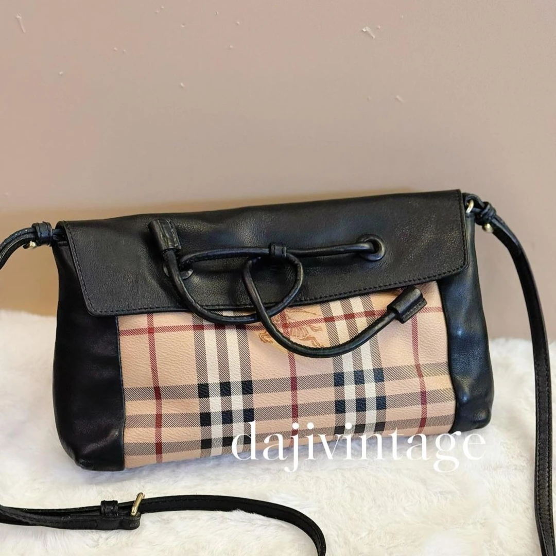 95新 BURBERRY/博柏利 大吉中古/Burberry抽绳信封斜挎包