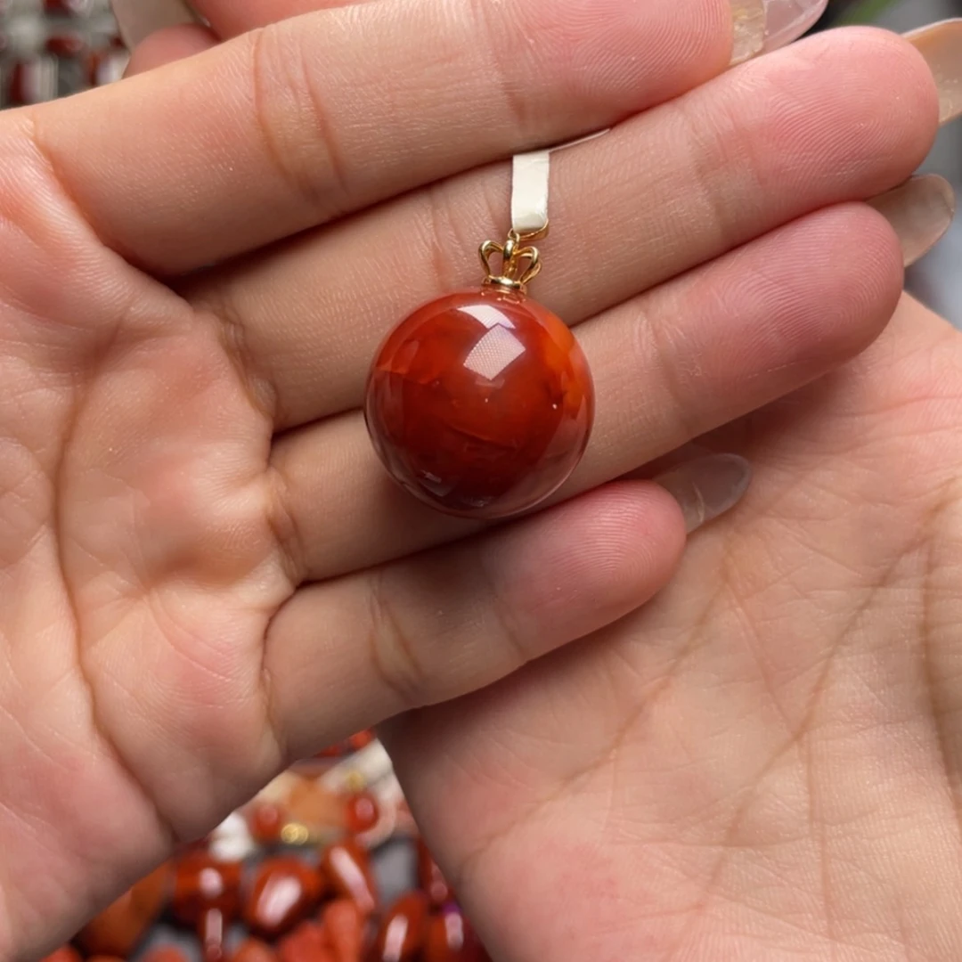 【闪购商品】18K金镶嵌圆珠吊坠南红玛瑙