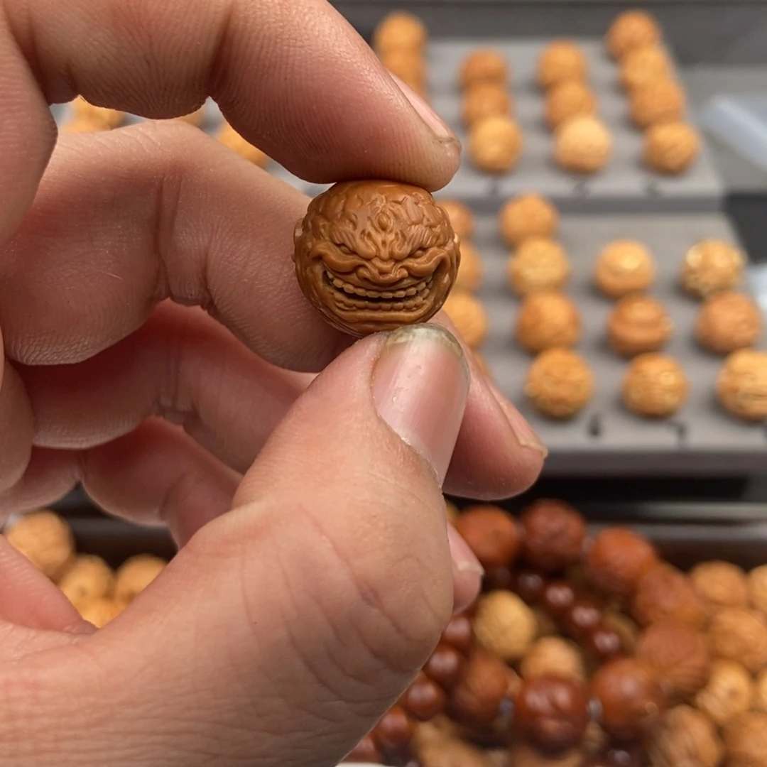 吊坠猴头核桃寡*舔僧