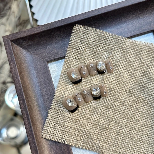 【黑马】手绘可爱显白/穿戴甲手工手工气质迷你复古简约爆闪ins风