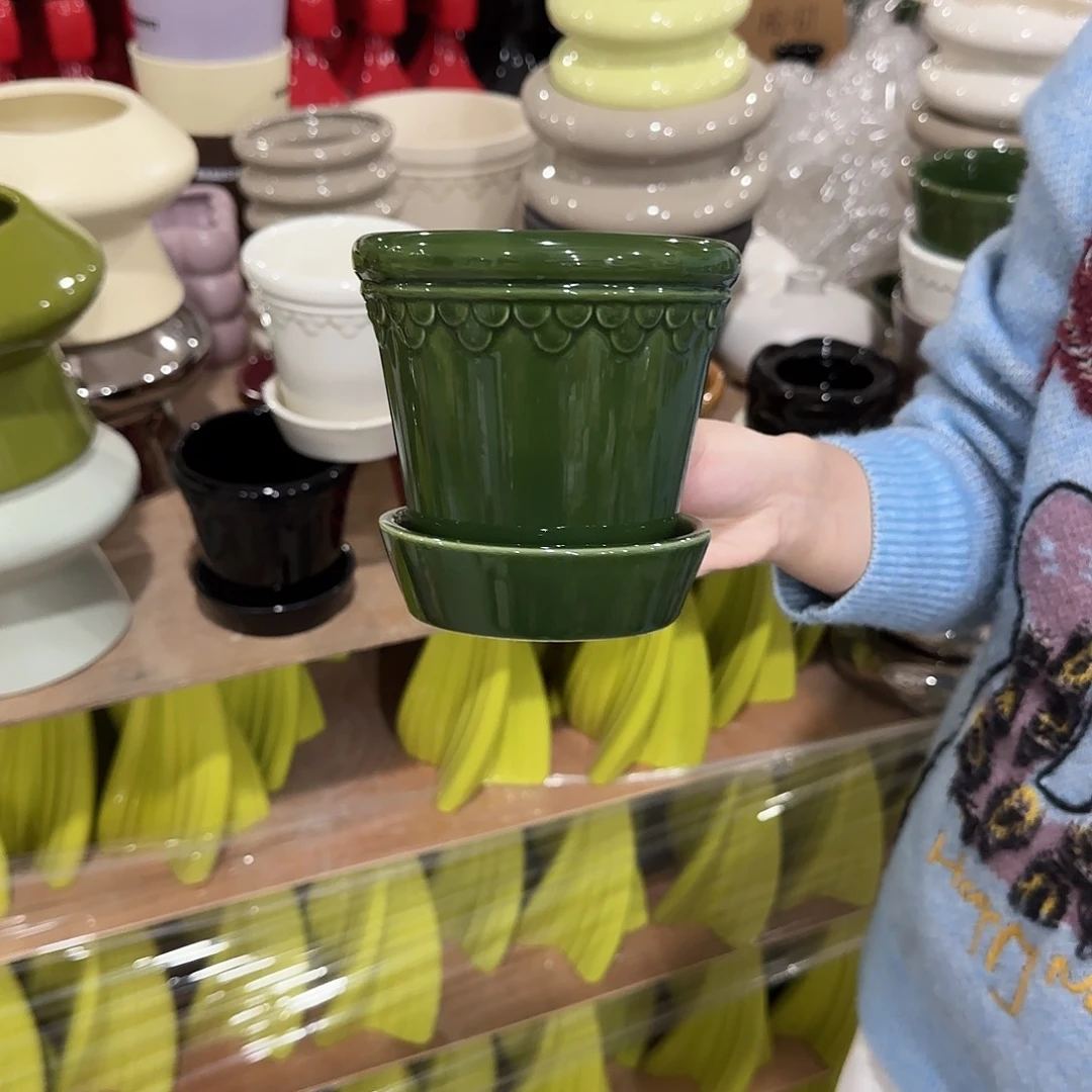 b4绿色带托花盆花盆花盆