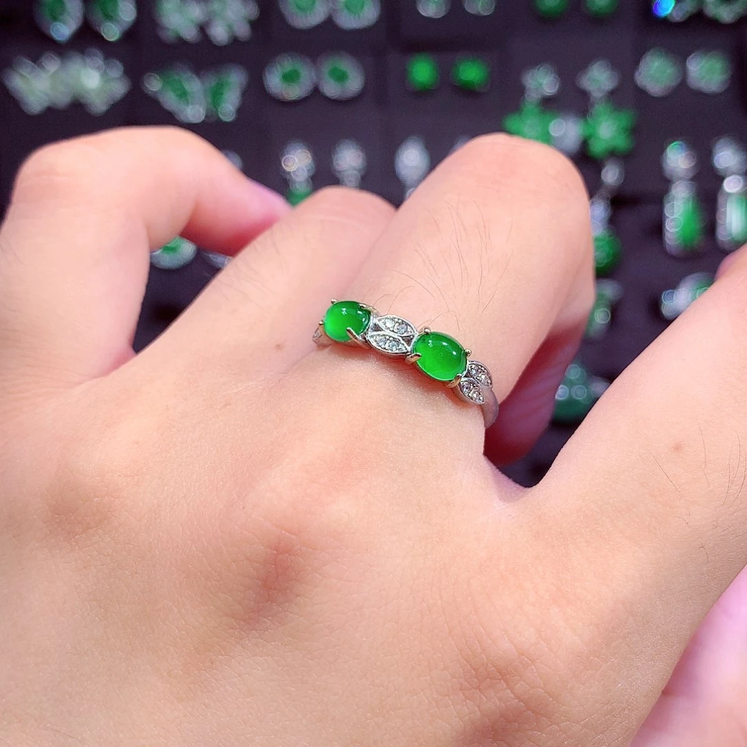 颈饰未镶嵌翡翠天然