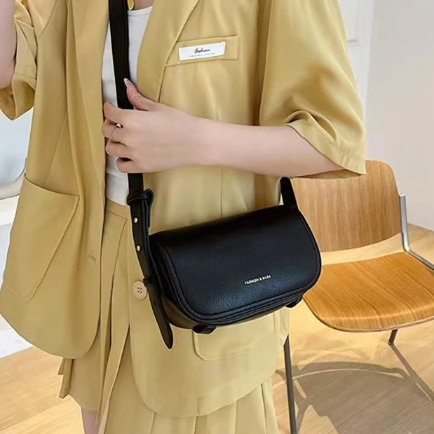 轻奢百搭高级感气质时尚斜挎女士包新品A72