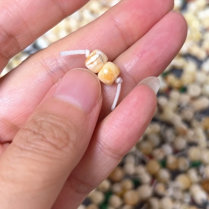 裸石蜜蜡未镶嵌6.5mm一对