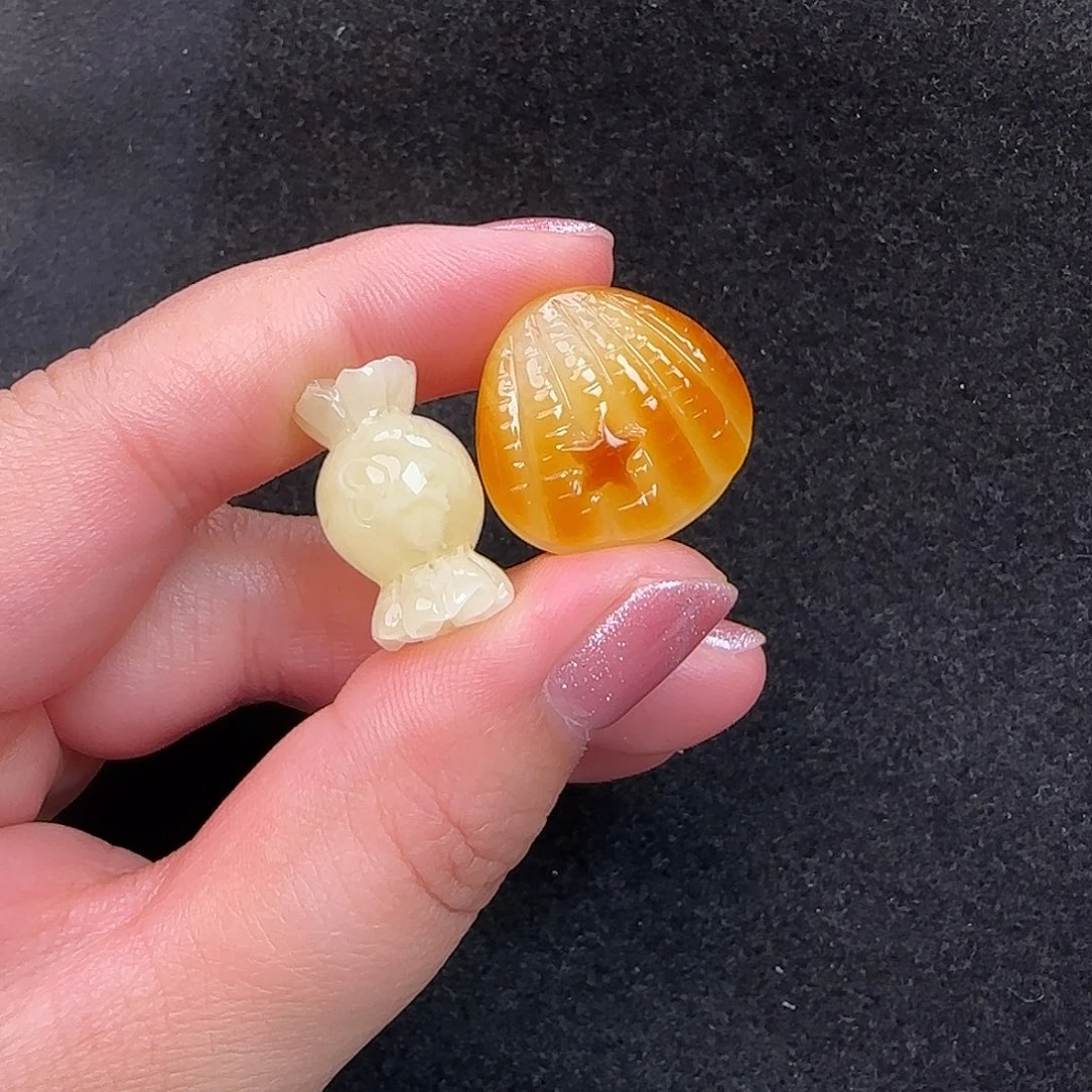 蜜蜡未镶嵌珠宝奇石3.8