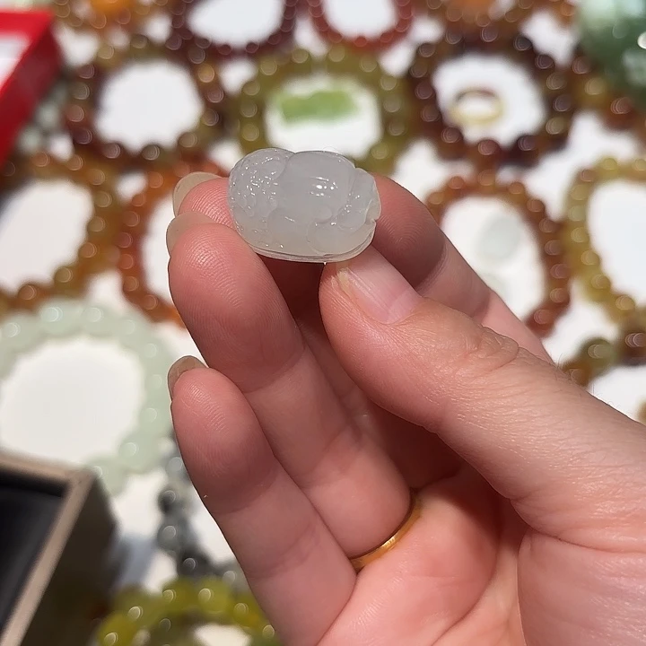 熊****未镶嵌蛇纹石玉手串