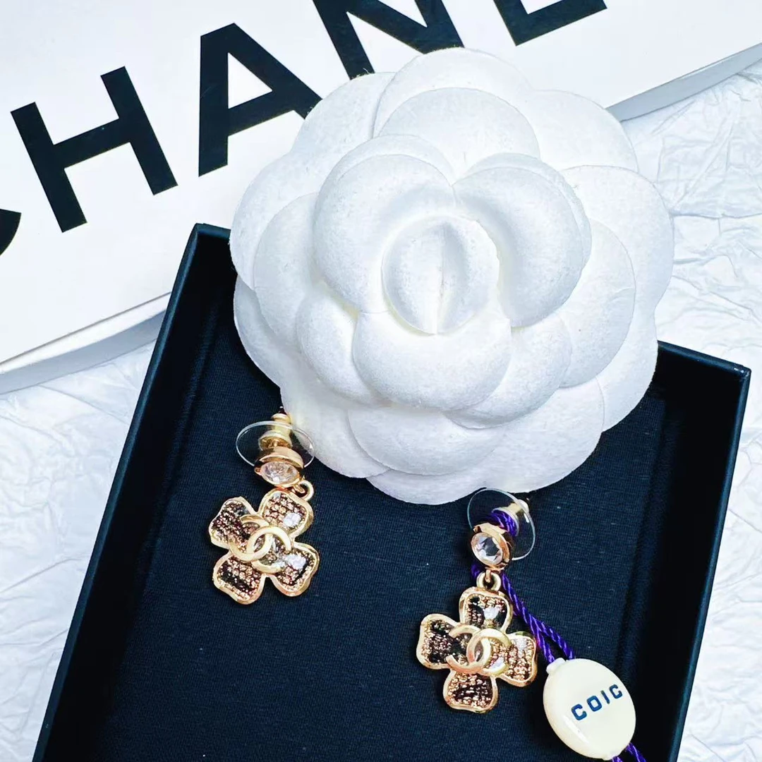 95新 Chanel/香奈儿 柚礼/香奈儿蕾丝四叶草耳钉LZ502317