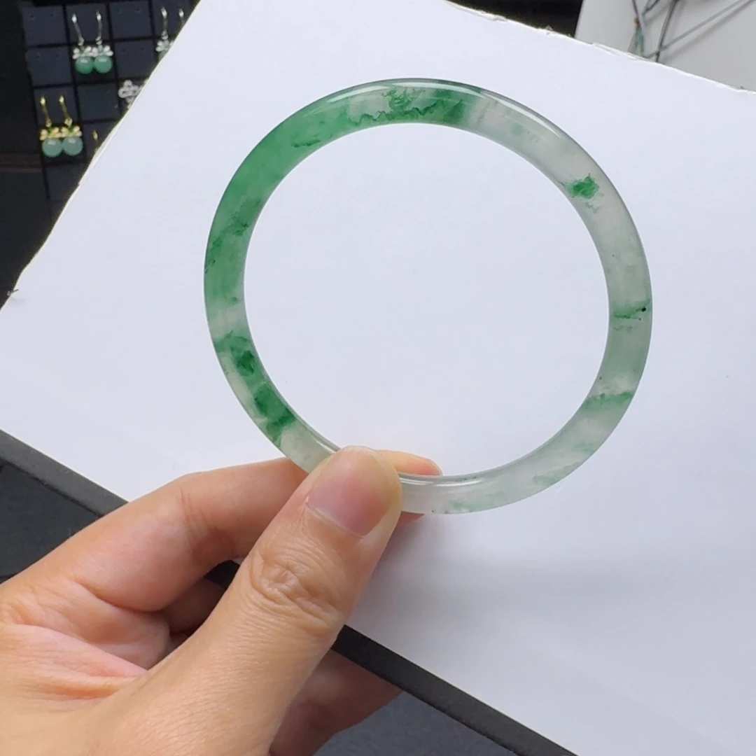 石英质玉（非洲翠）手镯未镶嵌57.7