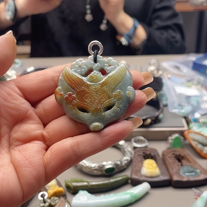 途***途翡翠未镶嵌颈饰666