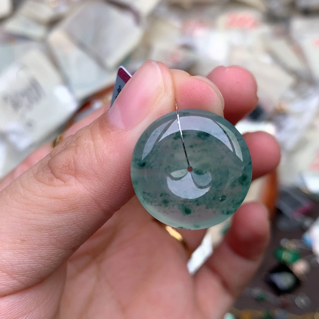 未镶嵌挂件翡翠一
