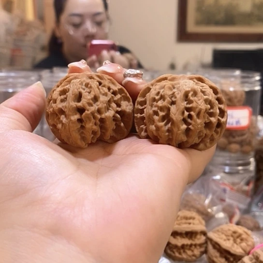 文玩核桃吊坠43苹果园有修