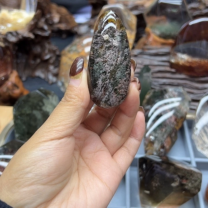 珠宝半成品水晶未镶嵌