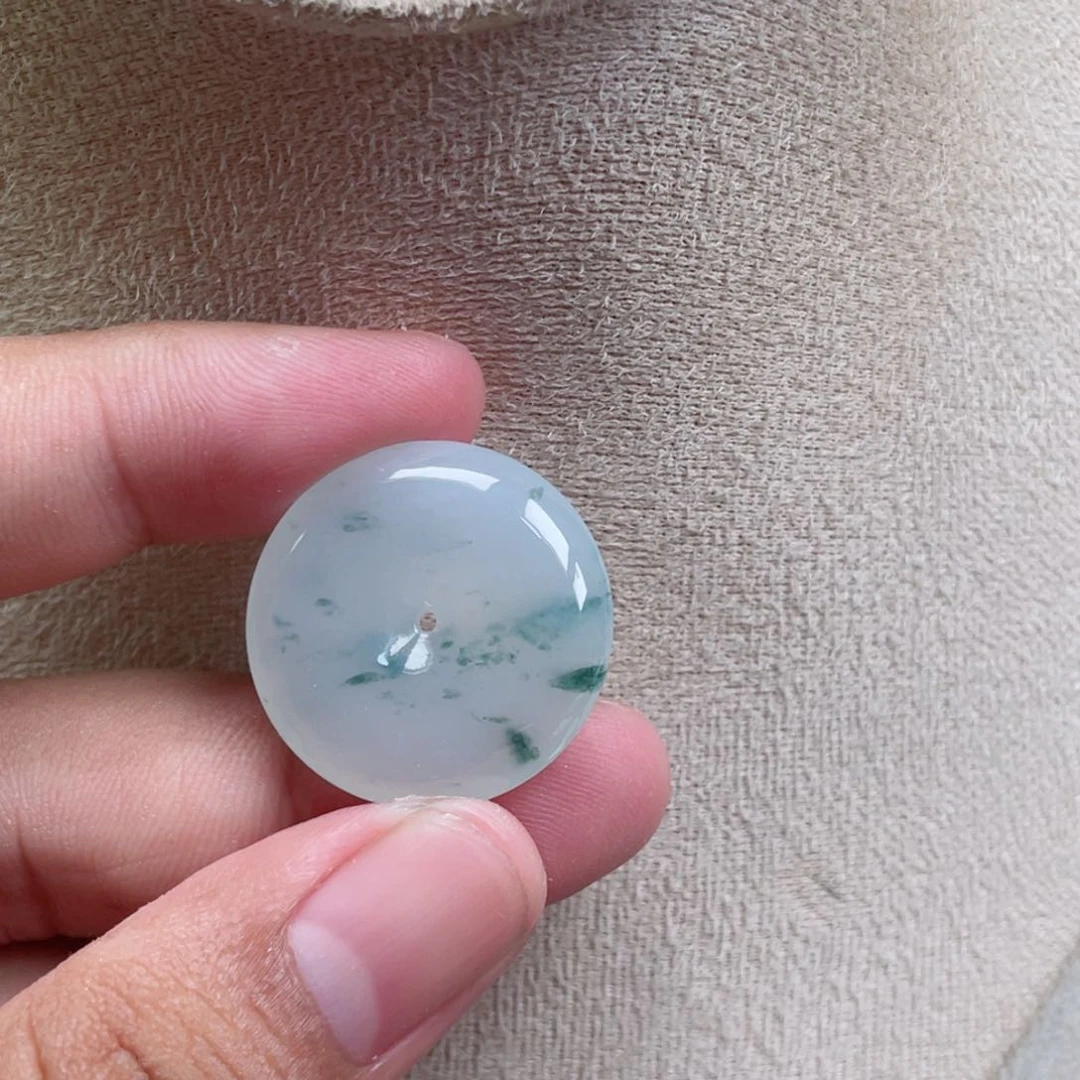 翡翠未镶嵌颈饰25.2/5.9