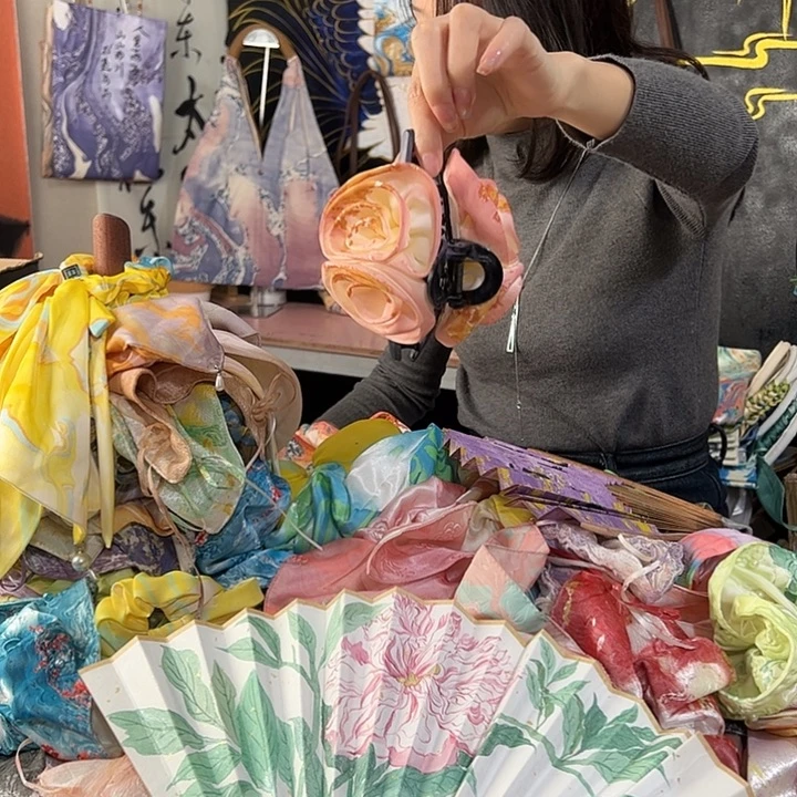 l***）387茶花抓夹不退不换