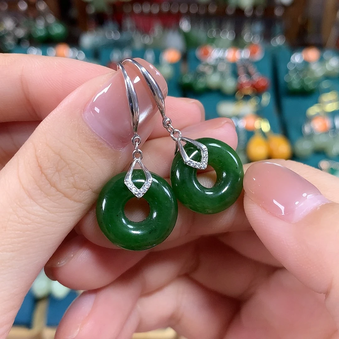 和田玉（碧玉）银S925镶嵌耳饰卡15左右