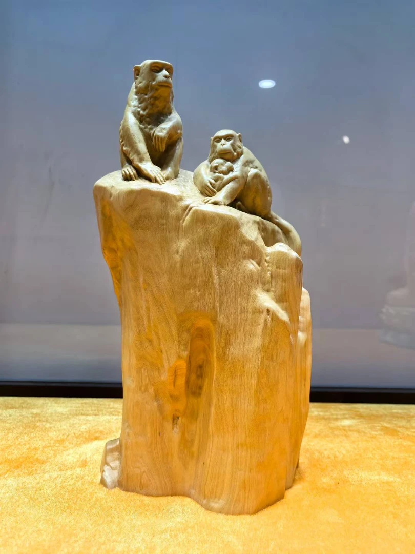 黄杨实木雕刻猴子摆件木头根雕十二生肖猴动物家居客厅装饰工艺品