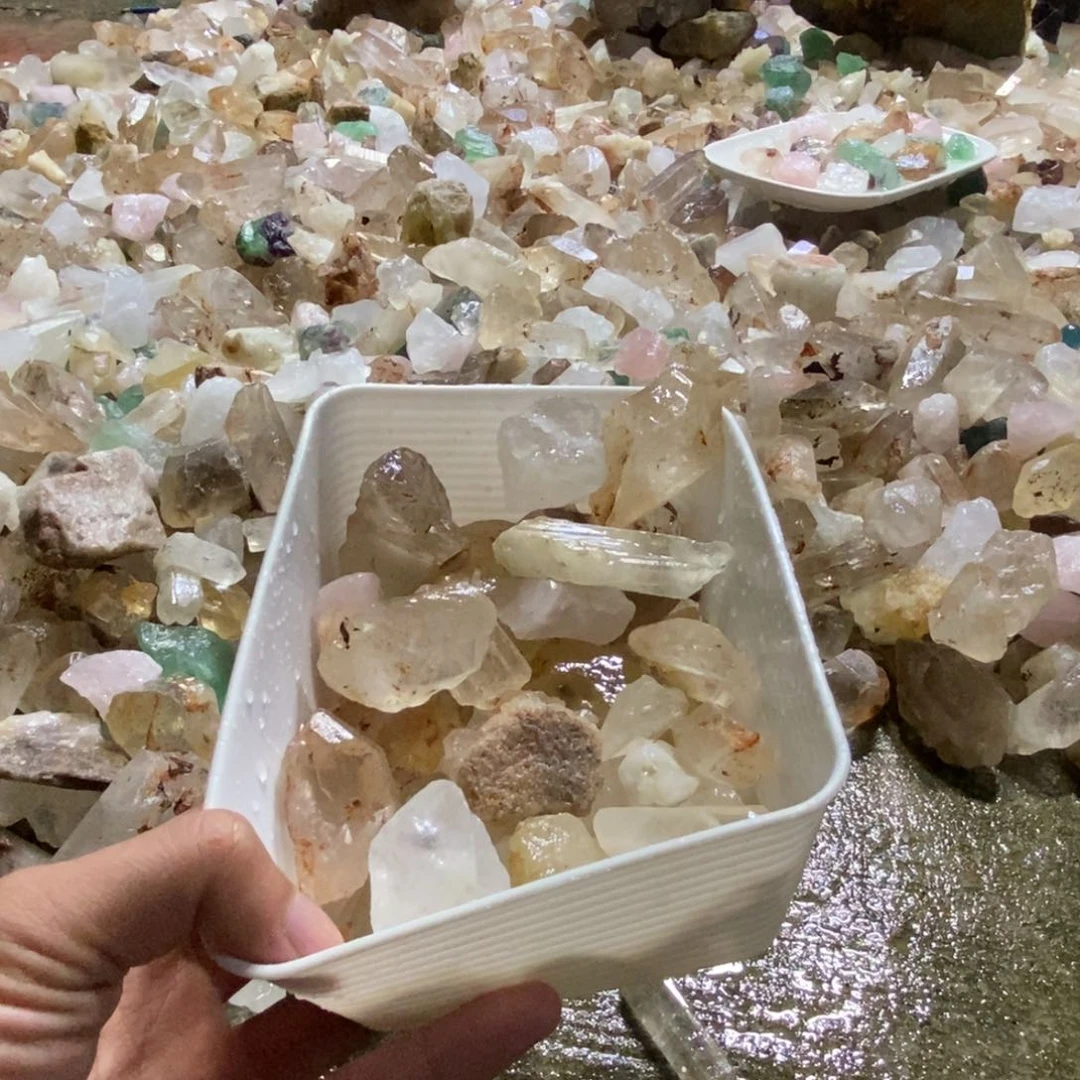 未镶嵌珠宝半成品水晶灼**华