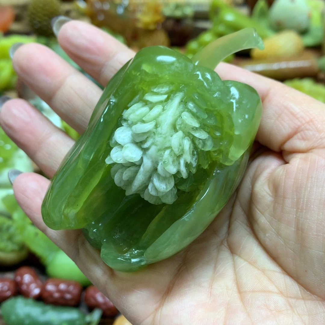 未镶嵌蛇纹石玉摆件