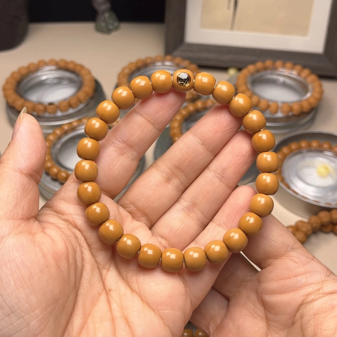 大叶紫檀（黑酸枝木类）