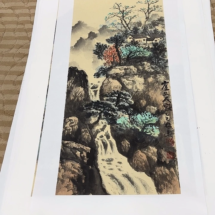 国画花鸟等图案为主四开