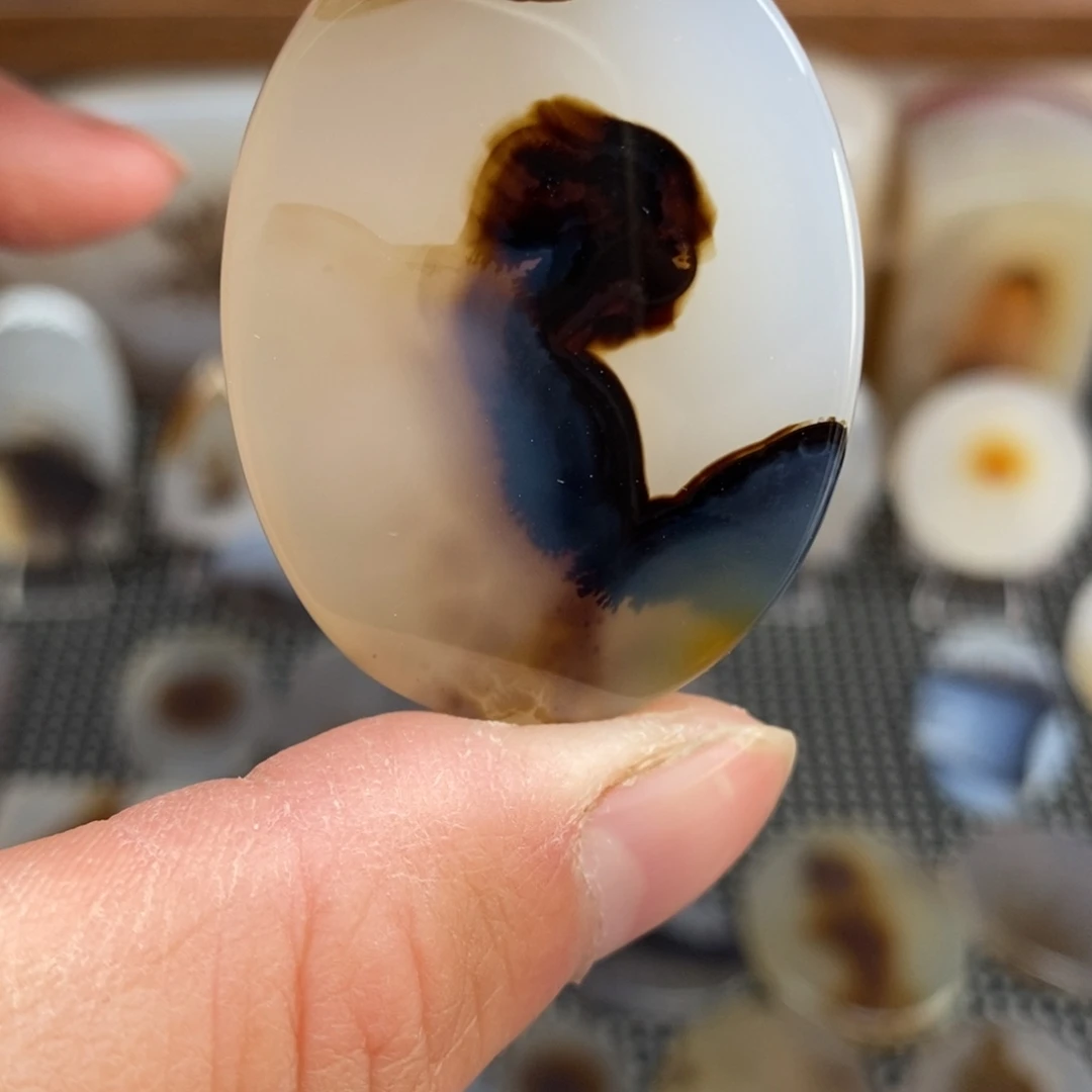 玛瑙/玉髓未镶嵌吊坠