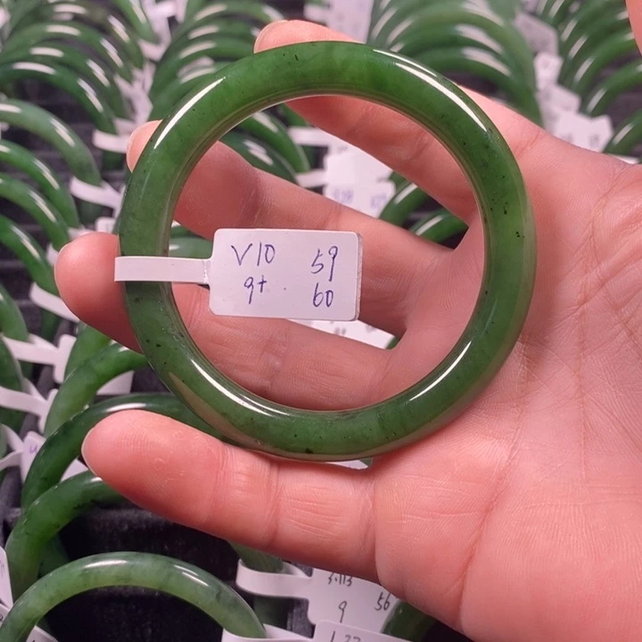 和田玉（碧玉）手镯未镶嵌59+