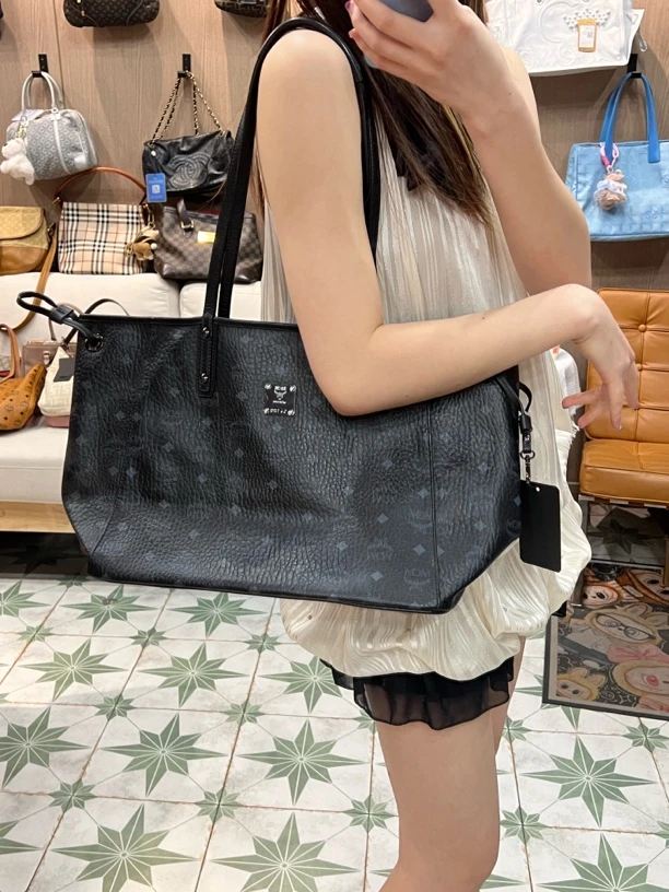 95新 MCM BXB95黑色经典tote腋下包百搭