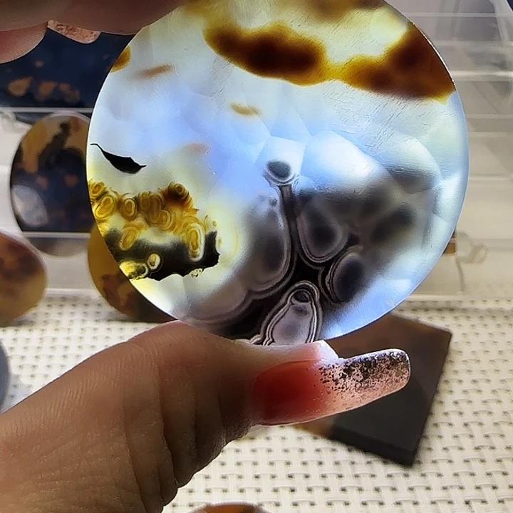 玛瑙/玉髓未镶嵌珠宝奇石