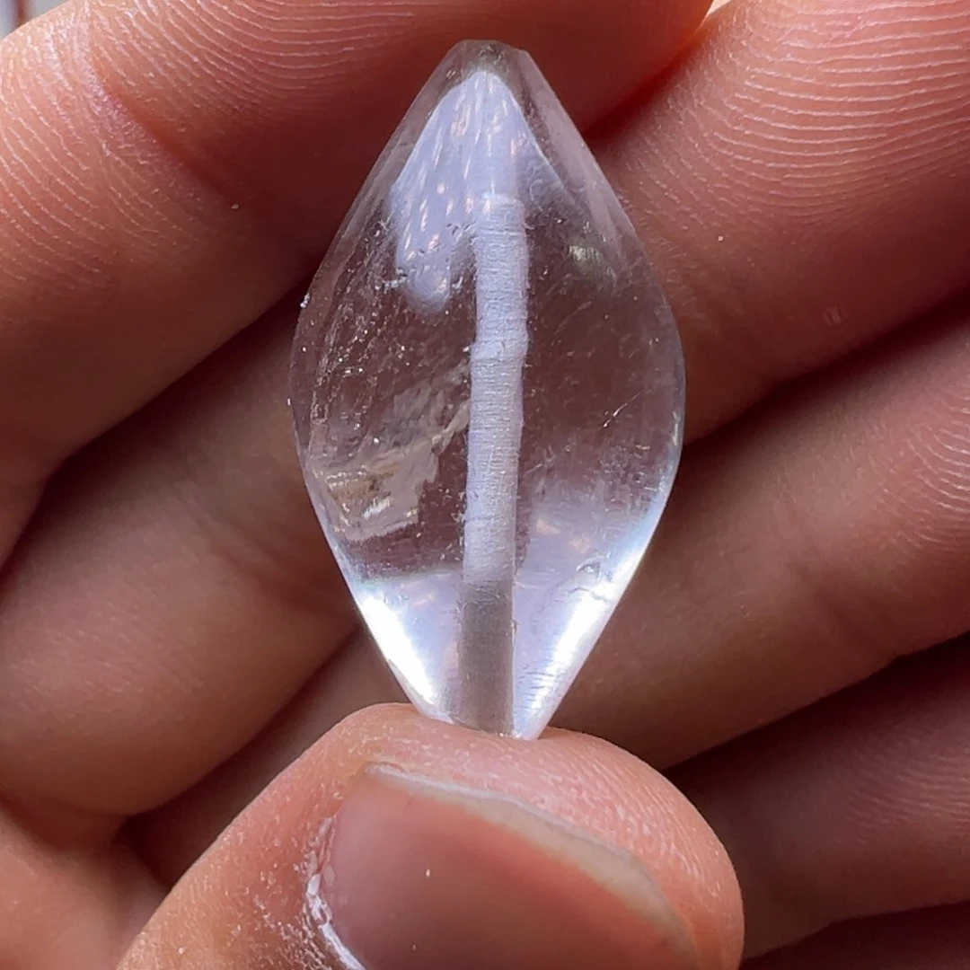 水晶颈饰未镶嵌shi bu shi chu pin