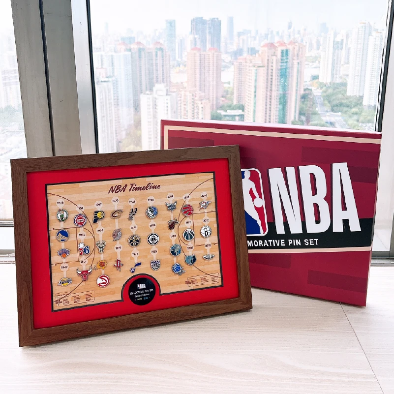 NBA官方正品周边篮球纪念正版NBA胸针生日礼物运动徽章盒子套装