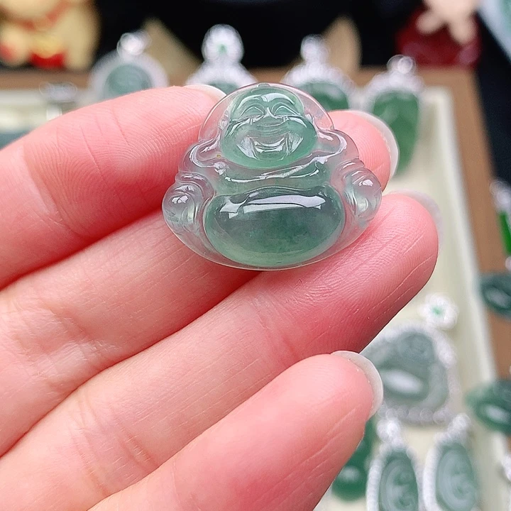 颈饰未镶嵌翡翠悲***痛吊坠