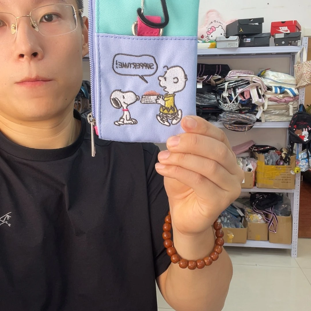PU化妆包等产品和产品