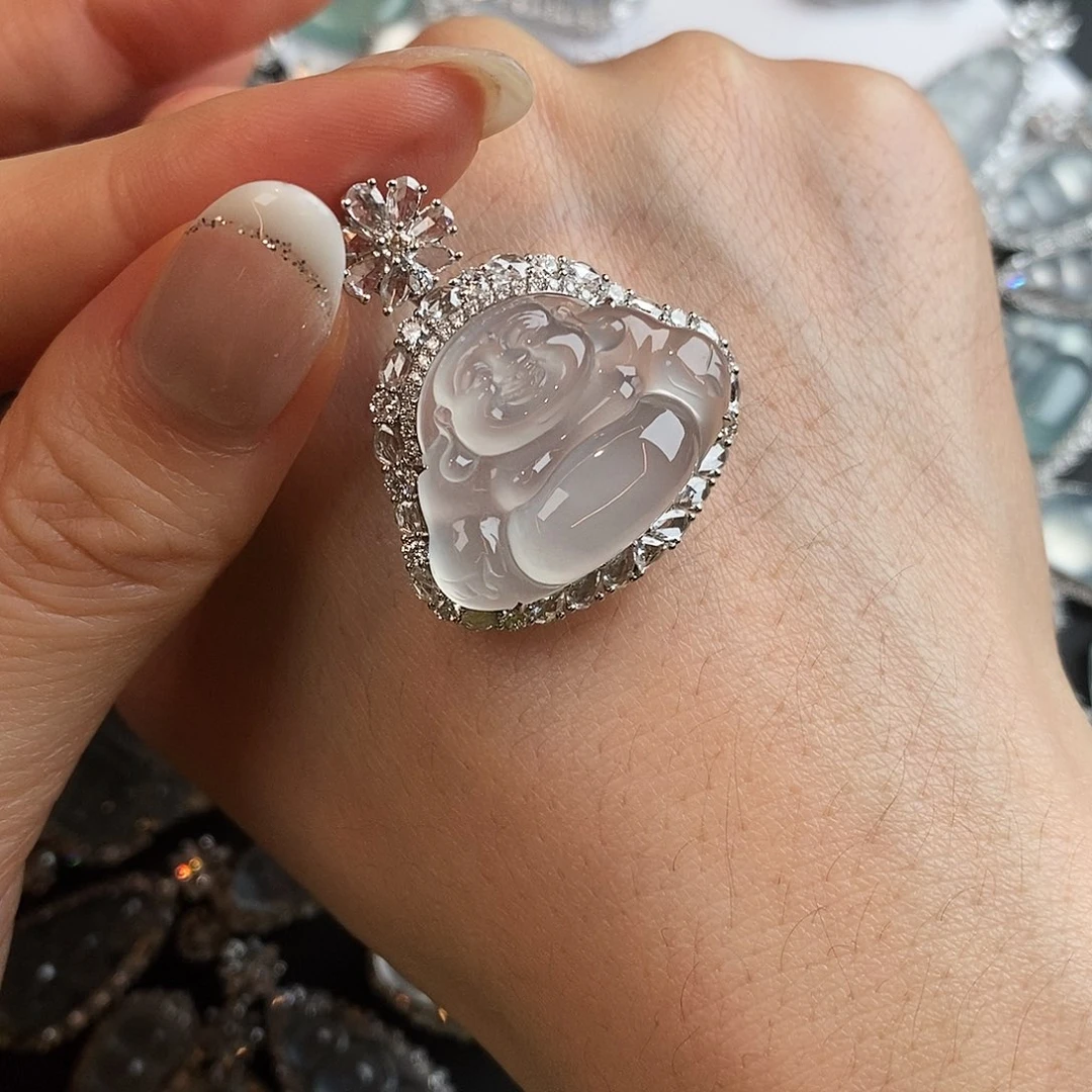 翡翠18K金镶嵌吊坠(赠链)