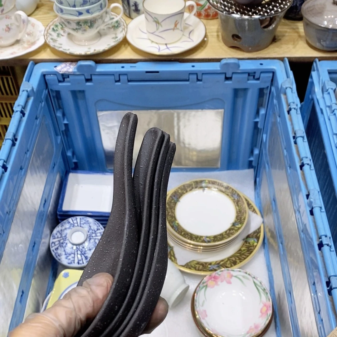 小***。瓷片哈哈哈哈哈哈哈哈哈哈哈