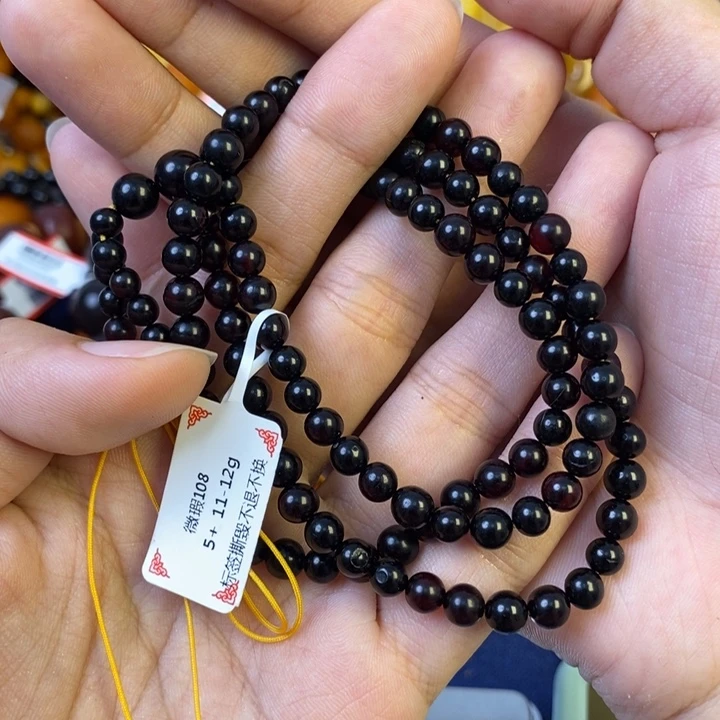 未镶嵌琥珀珠宝奇石