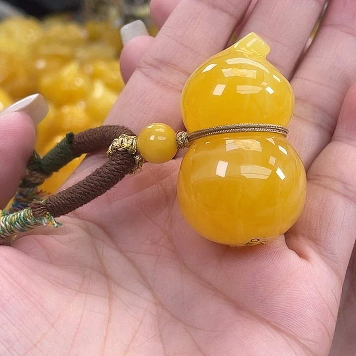 琥珀未镶嵌珠宝奇石h8