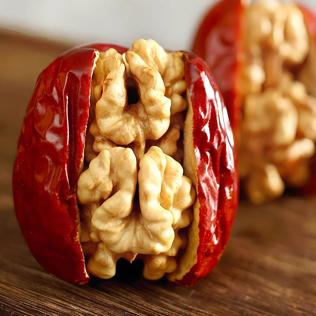 新疆特产红枣夹核桃巴旦木奶枣 虎皮枣 阿胶枣 独立包装