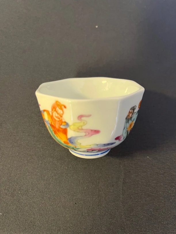 景德镇陶瓷粉彩八方杯