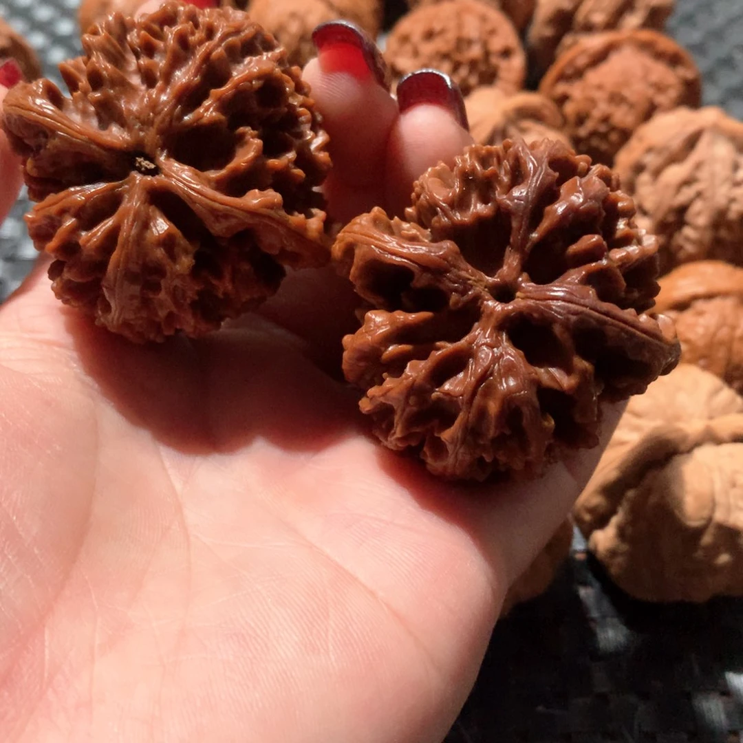 文玩核桃把件反油微瑕