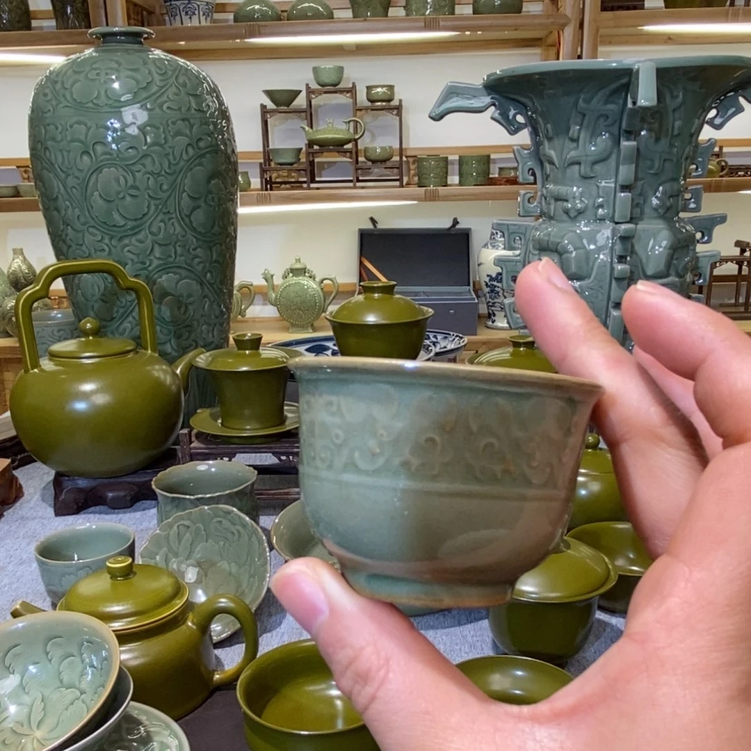 瓷片拍一发四哈哈哈酒杯