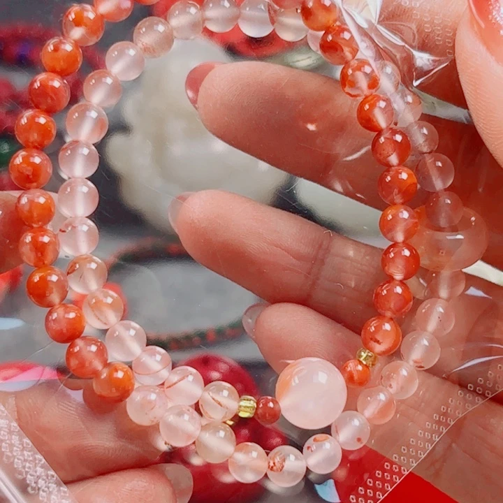 南红玛瑙手镯未镶嵌