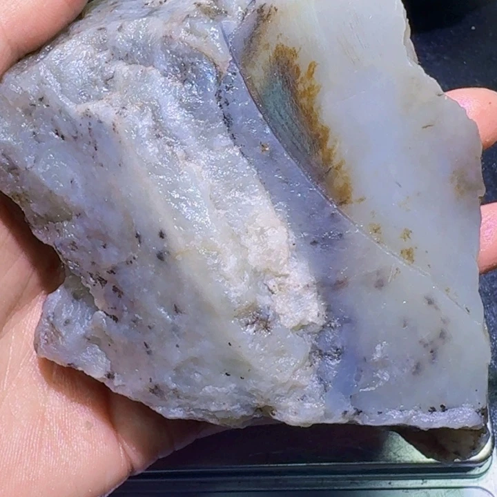 未镶嵌和田玉（糖玉）珠宝半成品