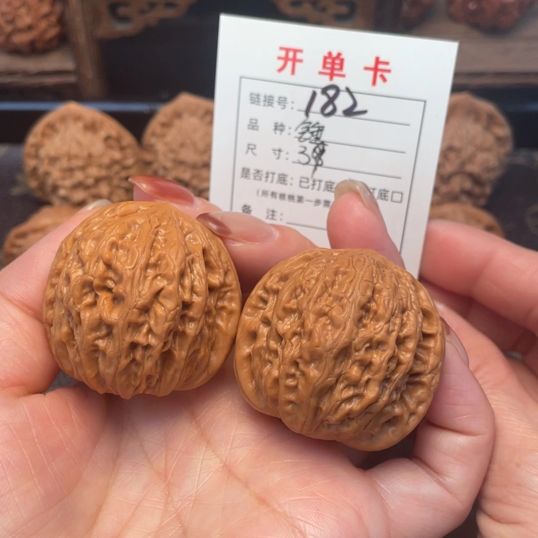 桃核把件文玩核桃
