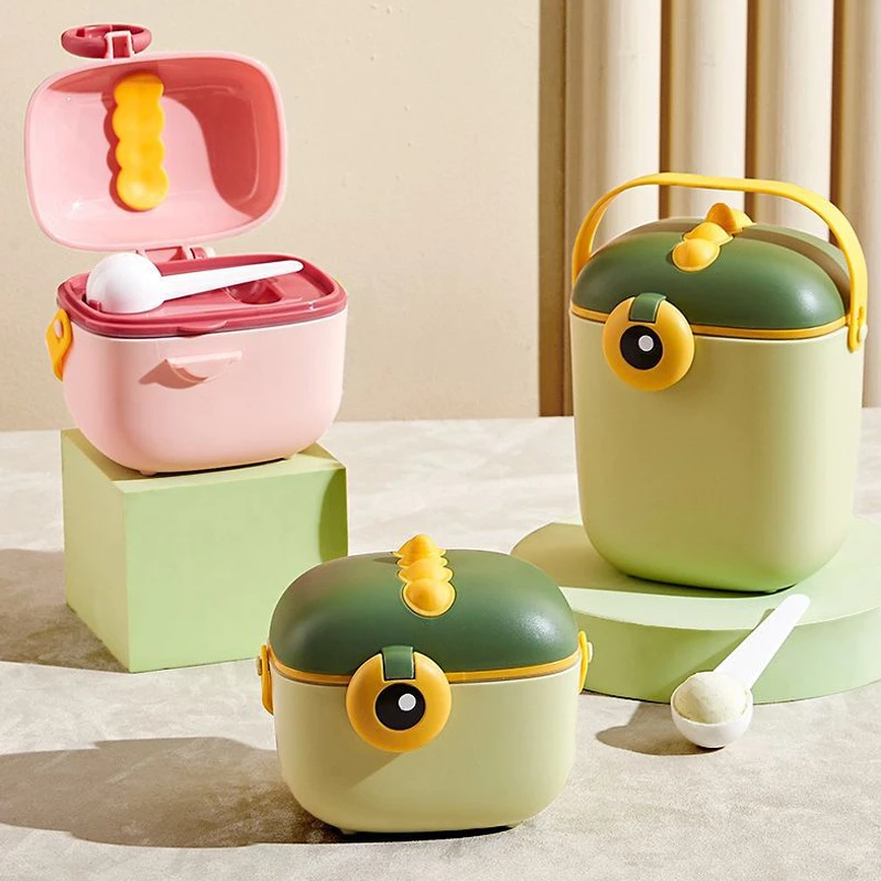 2025婴儿奶粉盒便携式外出米粉储存罐宝宝辅食分格分装盒子密封防