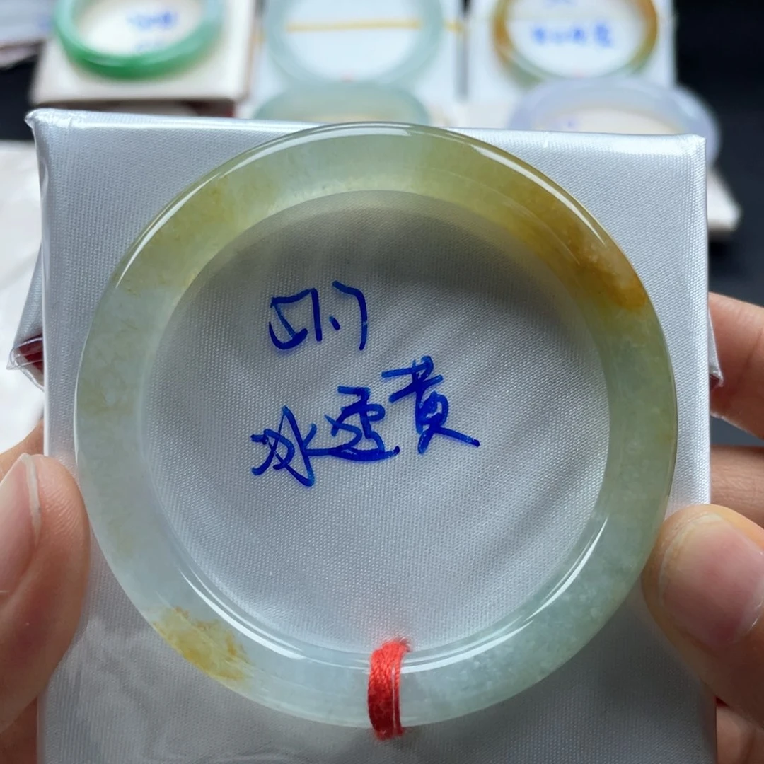 翡翠手镯未镶嵌翡翠手镯34
