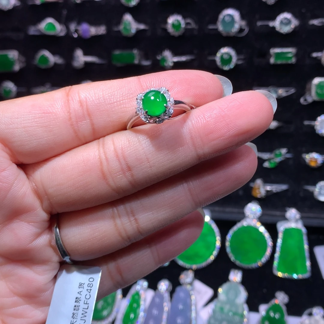 翡翠银S925镶嵌颈饰翡翠