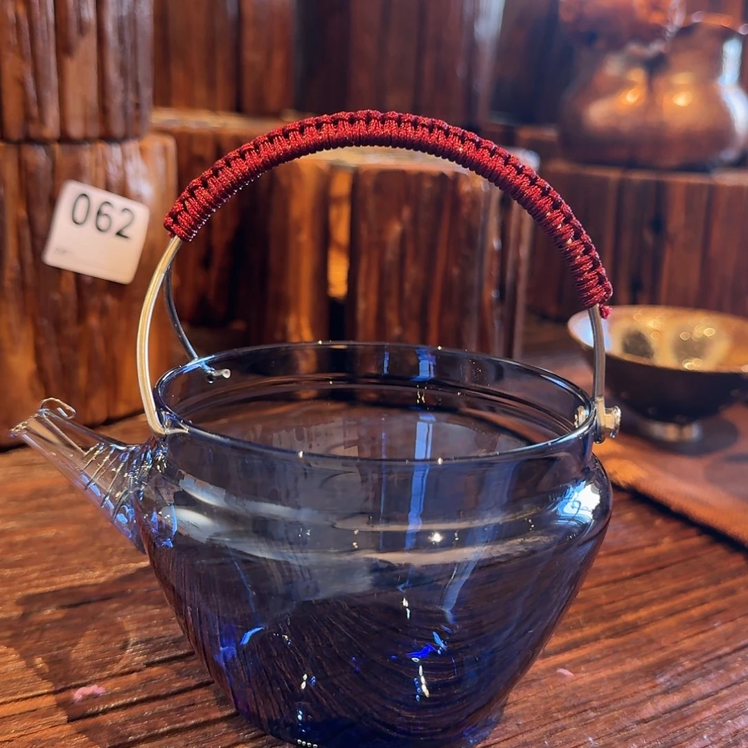 保****赁提梁蓝色煮茶壶公道