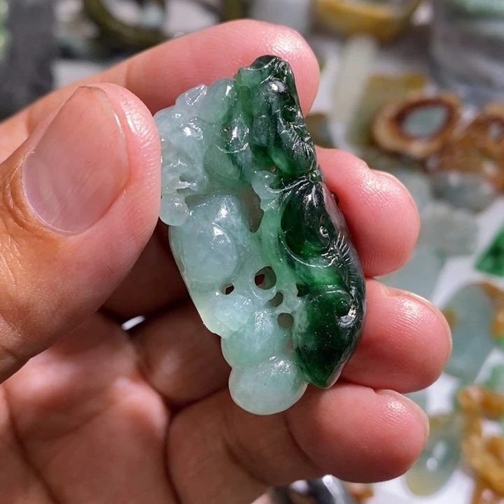 定制翡翠未镶嵌毛货