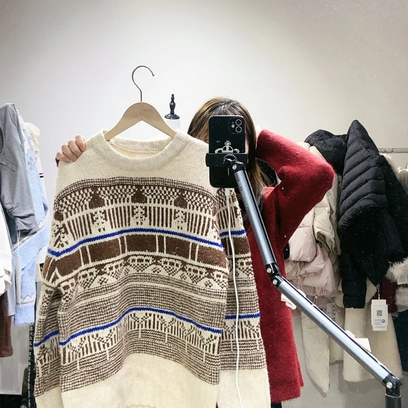 【闪购商品】咖色毛衣